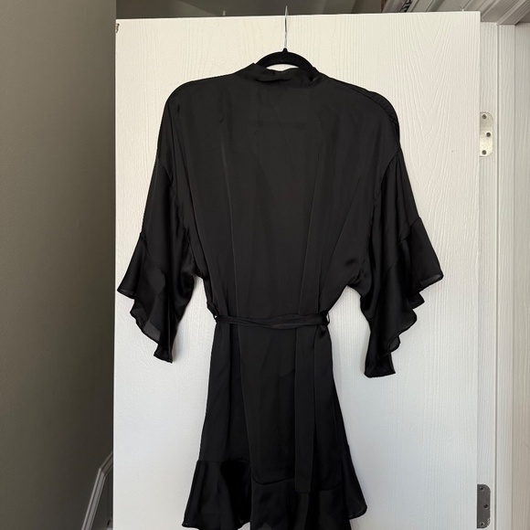 Victoria's Secret Black Satin Ruffled Robe size XS/S - Picture 3 of 9